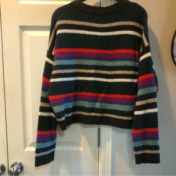AMERICAN EAGLE Sweater - Picture 2 of 3